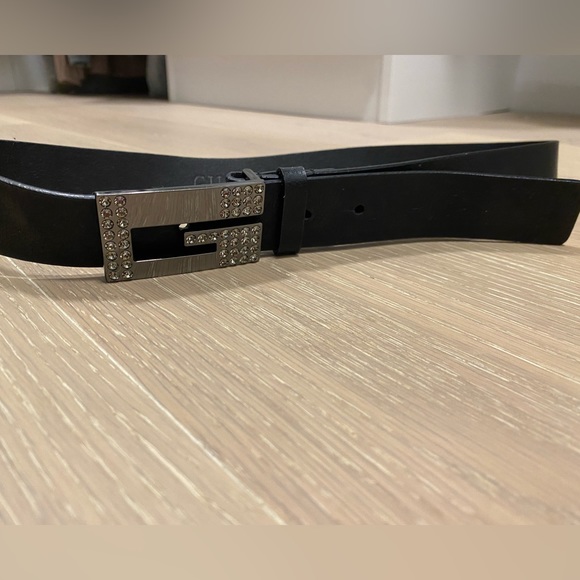 GUESS Belt - Picture 2 of 5